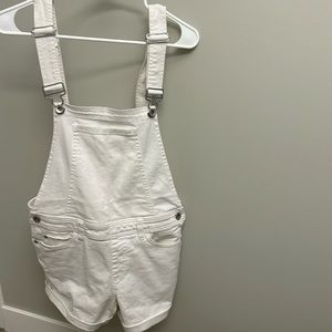 Short overalls